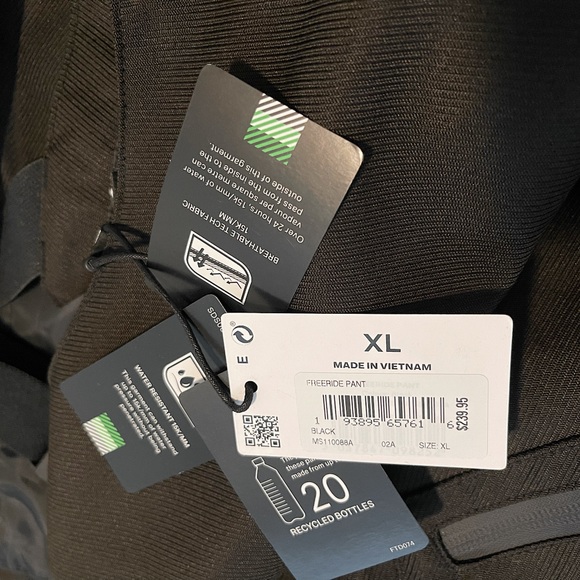 SUPERDRY Freeride Snow pants with Bib - Picture 7 of 9